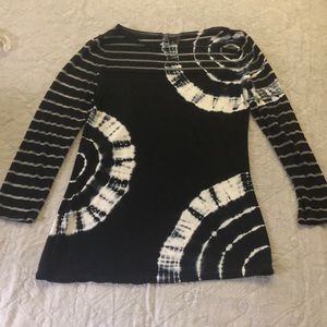 INC black and white top size Small